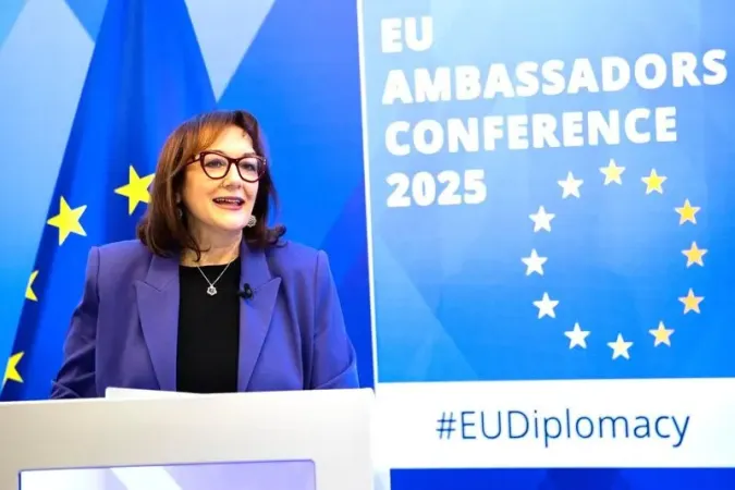 La UE está decidida a consolidar su "asociación estratégica" con Marruecos (comisaria europea)