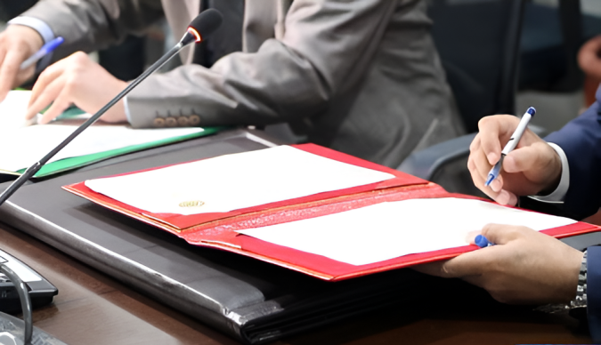 Signature d'un avenant de la convention de partenariat entre le ministère de l'Éducation nationale et Samsung Electronics