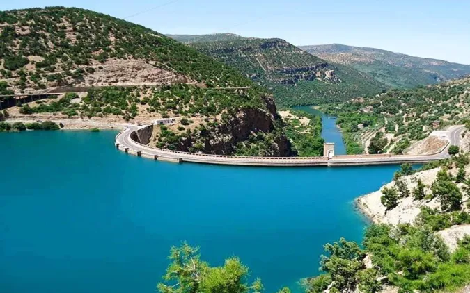 وادي أم الربيع.. شريان استراتيجي يستعيد زخمه الطبيعي بما يعزز الأمن المائي