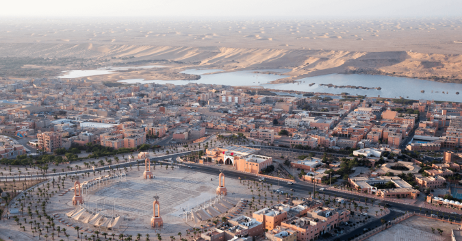 "كنال بلوس" تسلط الضوء على الدينامية التنموية للمغرب ومؤهلاته المتعددة بقيادة جلالة الملك