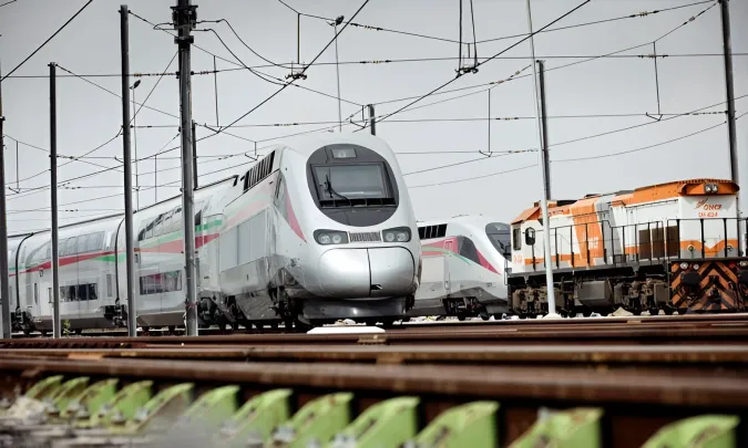 مشروع القطار فائق السرعة بين القنيطرة ومراكش.. انطلاق الأشغال الكبرى للبنية التحتية السككية بجهة الدار البيضاء