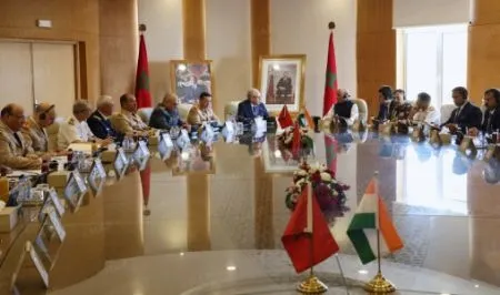 Loudyi recibe al ministro de Defensa de la República de la India