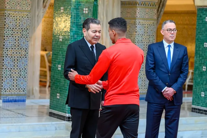 بتعليمات سامية من جلالة الملك، صاحب السمو الملكي الأمير مولاي رشيد يستقبل أعضاء المنتخب الوطني لكرة القدم الذي بلغ المباراة النهائية لكأس أمم إفريقيا المغرب- 2025